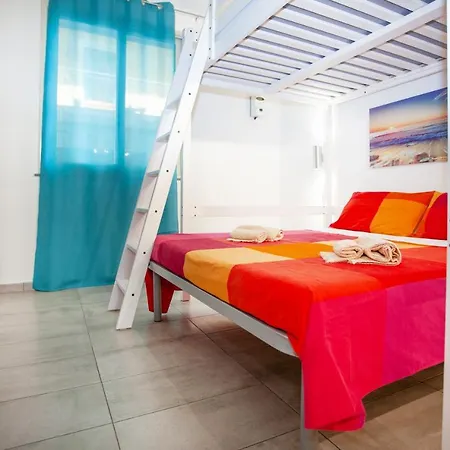 Casa Gioia Daire Giardini Naxos