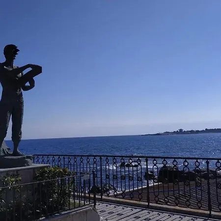 Casa Gioia * 贾迪尼-纳克索斯